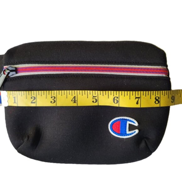 Champion Multi Purpose Belt Bag/Fanny Pack with adjustable strap - Picture 7 of 8